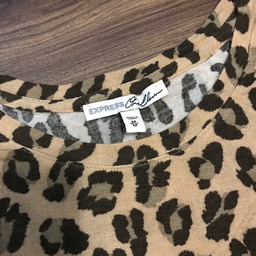 Express leopard shirt - Picture 2 of 4